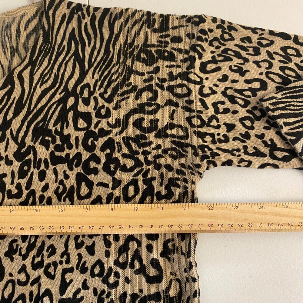 Dana Buchman Sweater Women L Tan Excellent Mixed Animal Print 3/4 Sleeve Top - Picture 7 of 11